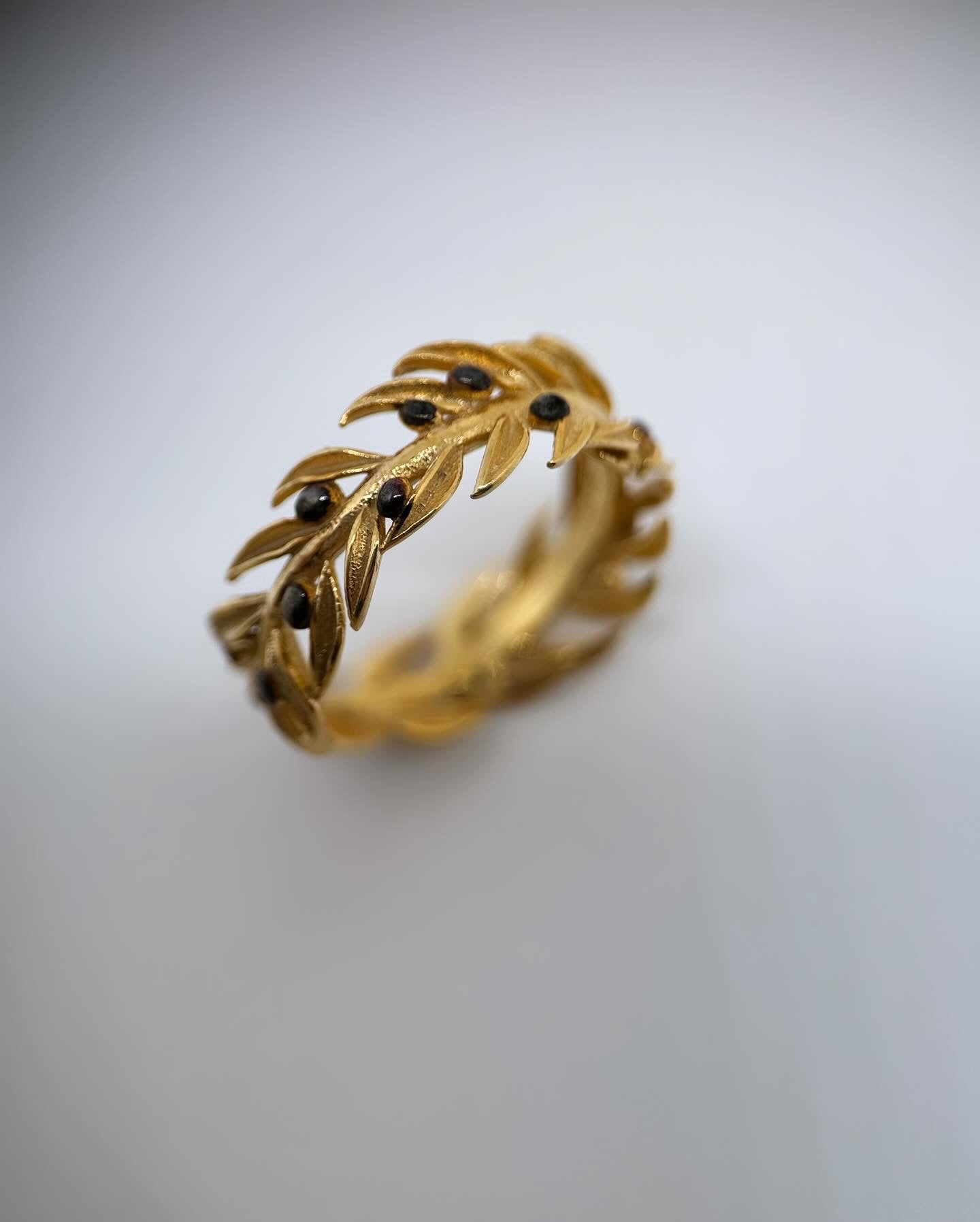 Ring Kerkini in olive branch design