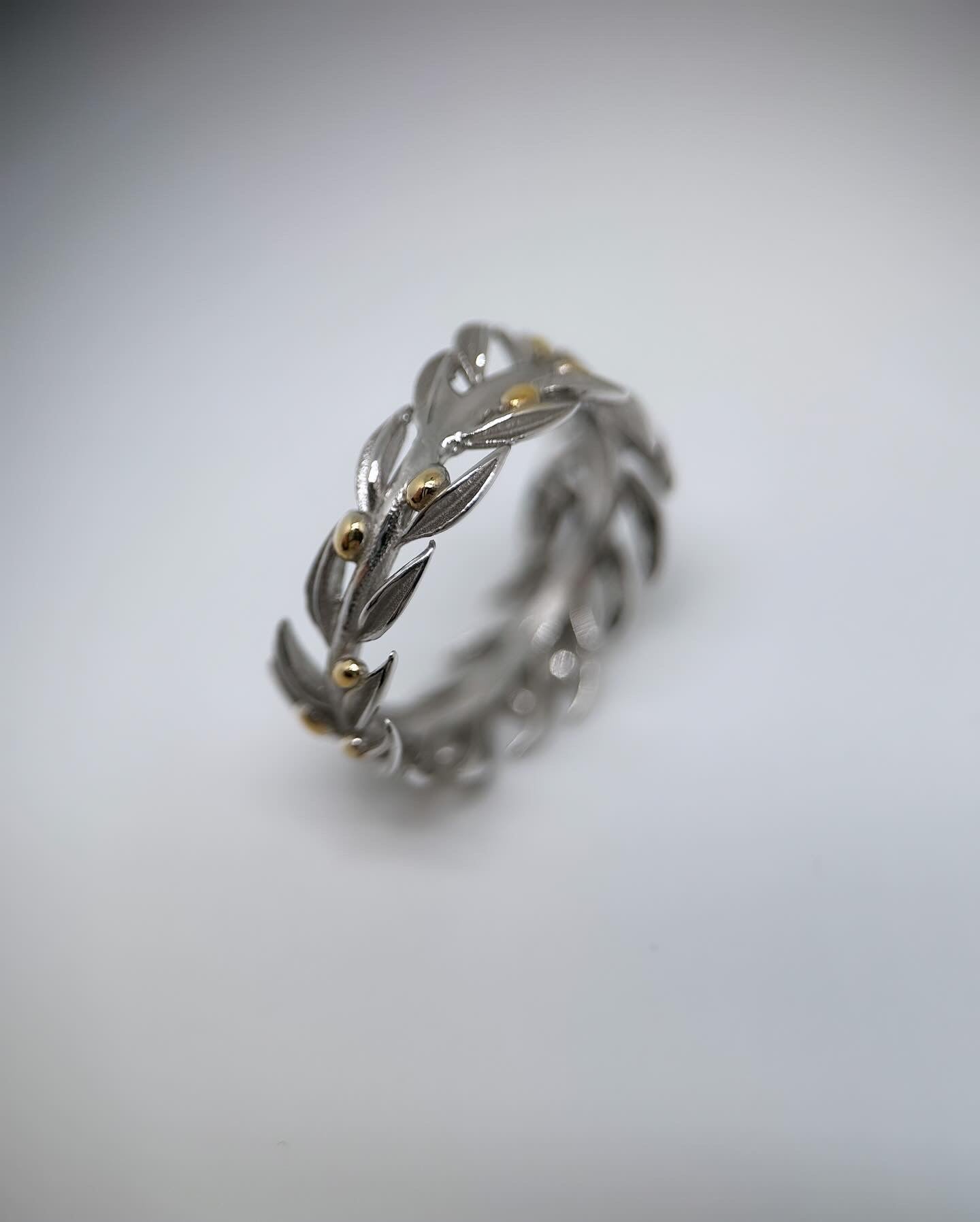 Ring Kerkini in olive branch design