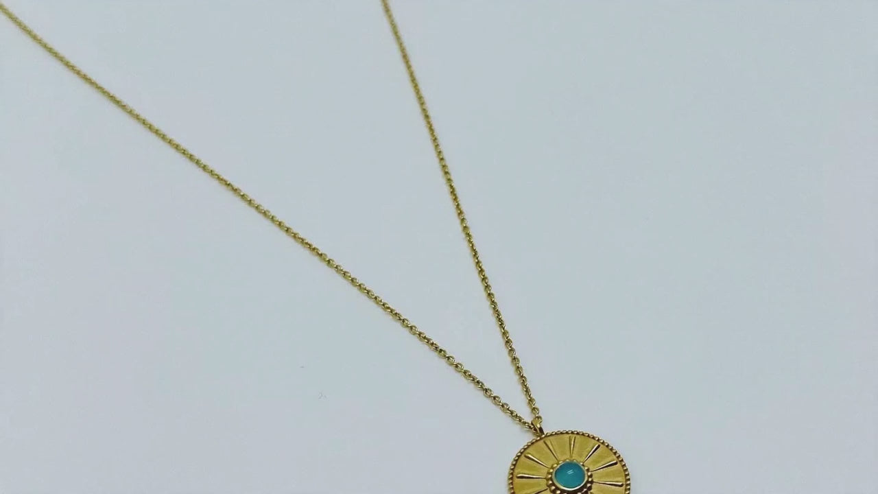 Necklace with medallion 18 carat gold plated