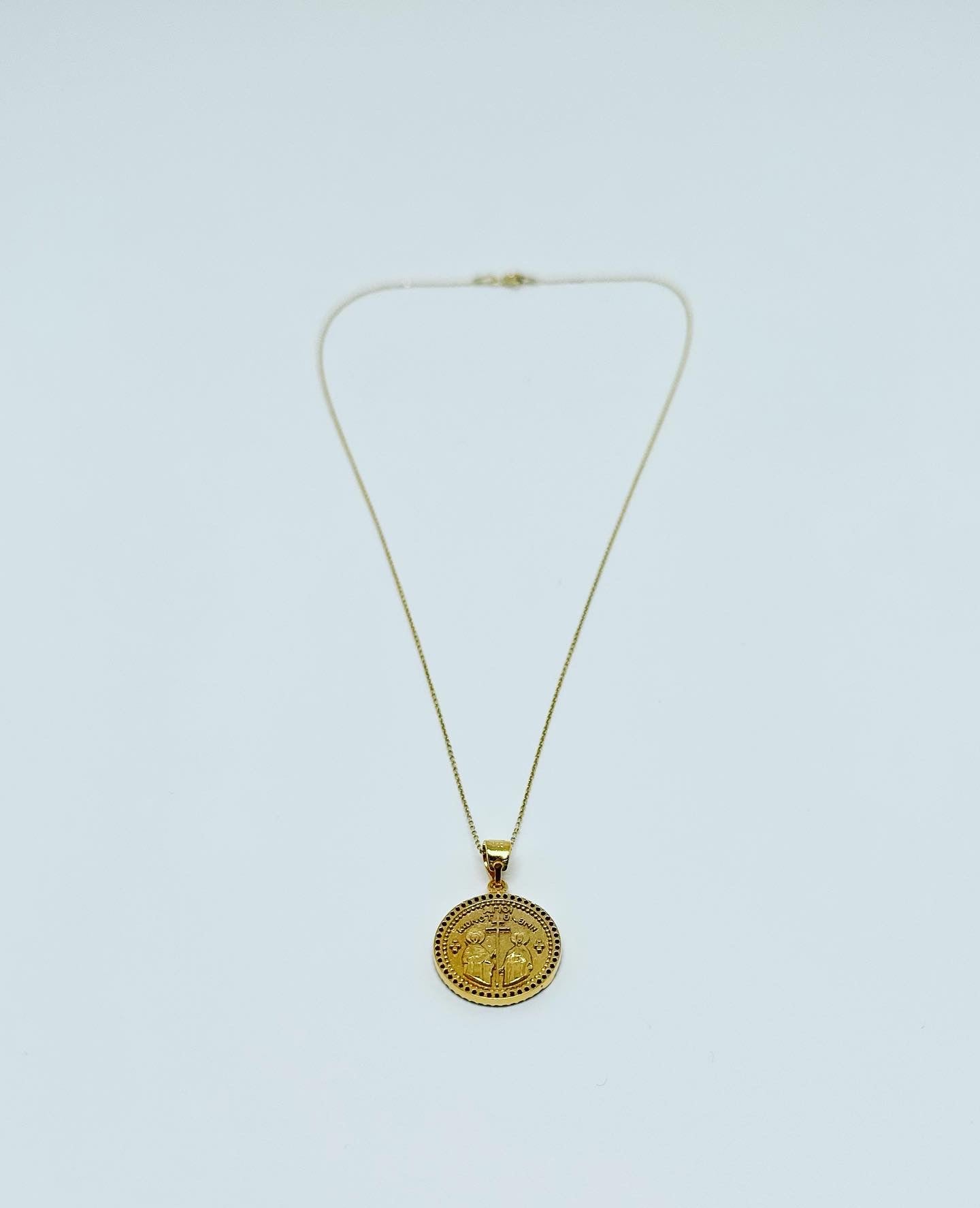 Halskette mit Medaillon 18 Karat vergoldet