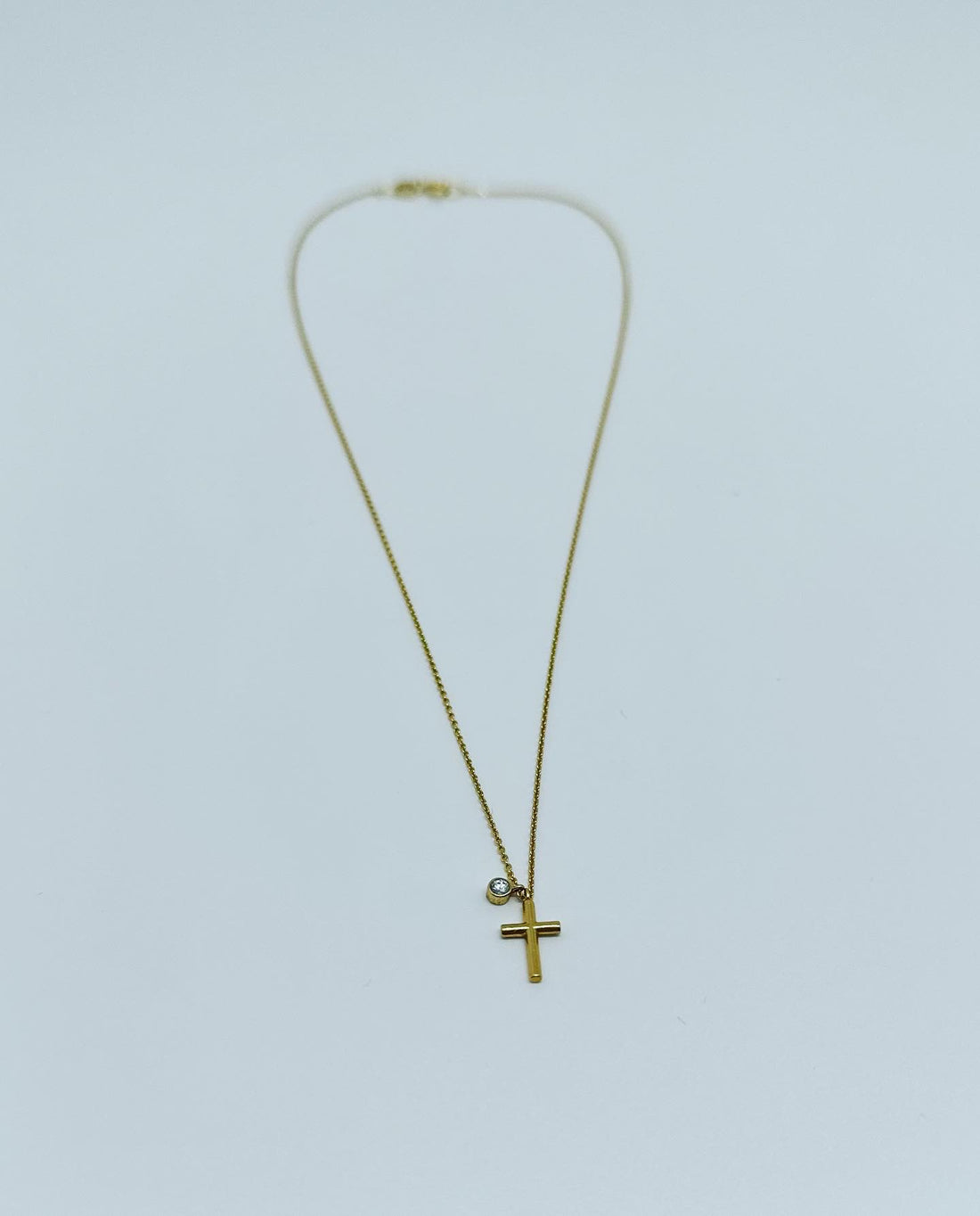 Cross necklace 18 carat gold plated